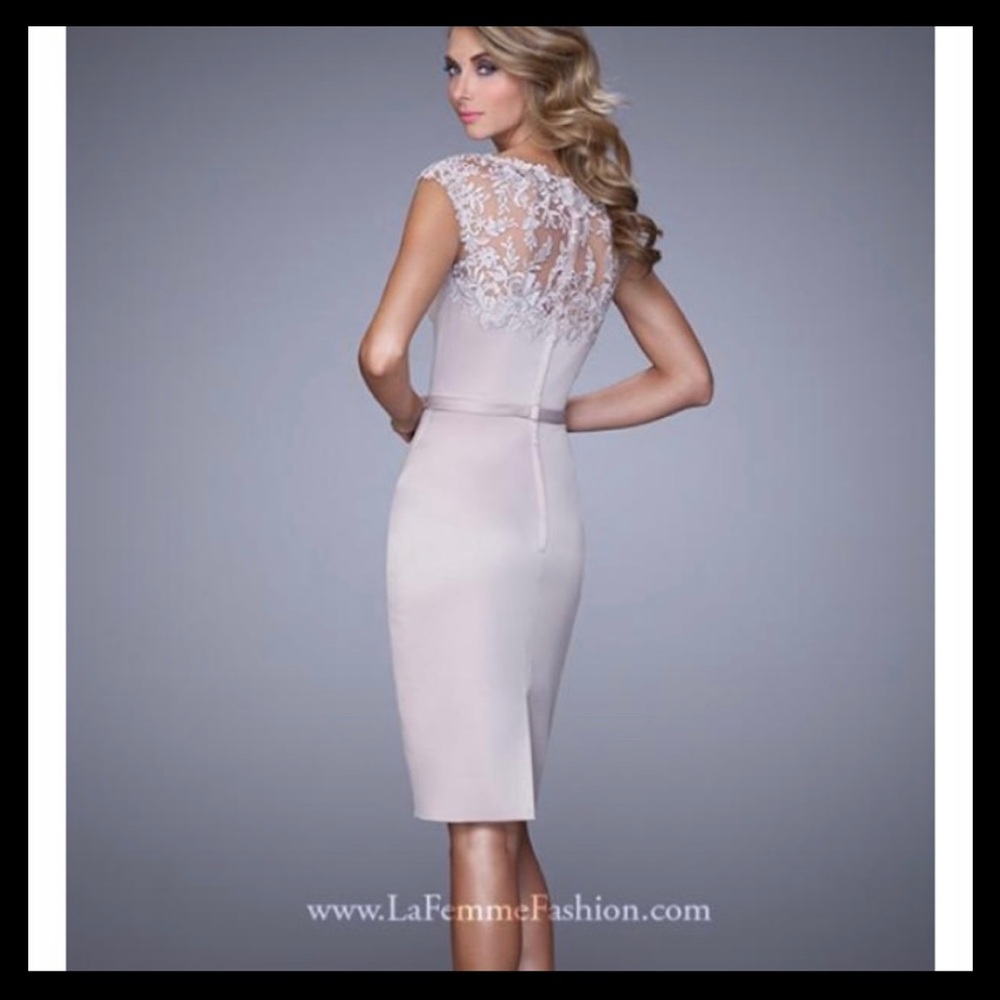 La femme!! Beautiful dress